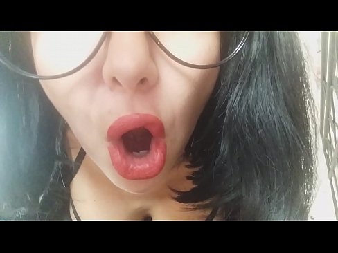❤️ Skat, din stedmor vil ikke lade dig gå i skole i dag ... Jeg har for meget brug for dig... ❌ Sex video at da.sex78.ru ❤