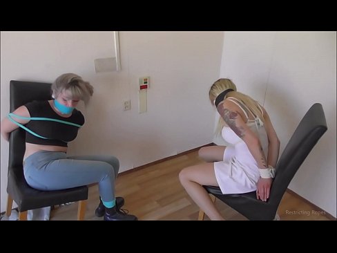 ❤️ Afhængig / bundet og kneblet / jomfru i nød ❌ Sex video at da.sex78.ru ❤