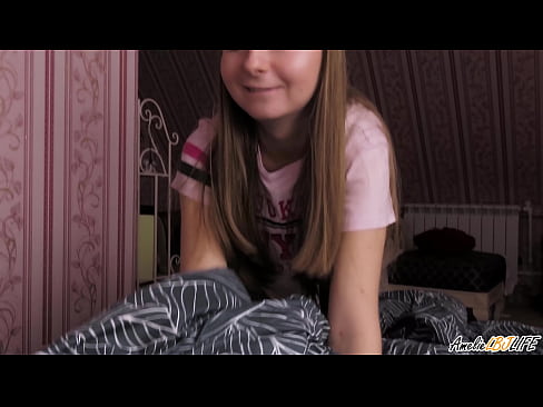 ❤️ Blondie sutter sin bedste veninde dybt og får kaskade i munden ❌ Sex video at da.sex78.ru ❤