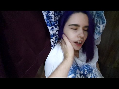 ❤️ Fandt min søster i skabet og hjalp hende med at komme ❌ Sex video at da.sex78.ru ❤